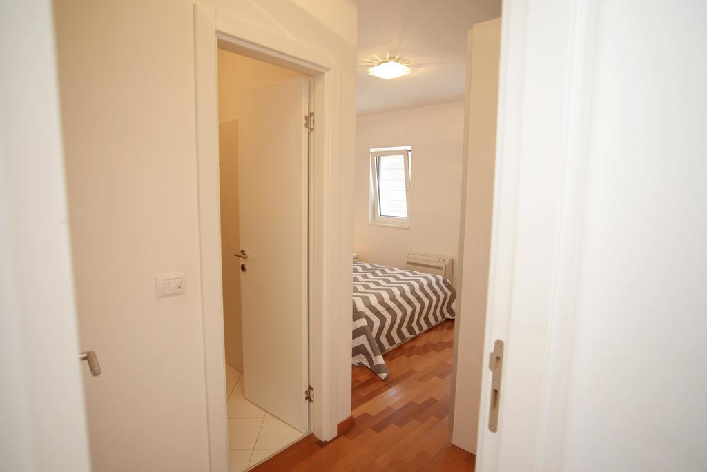 Base Bridge Apartment Zadar